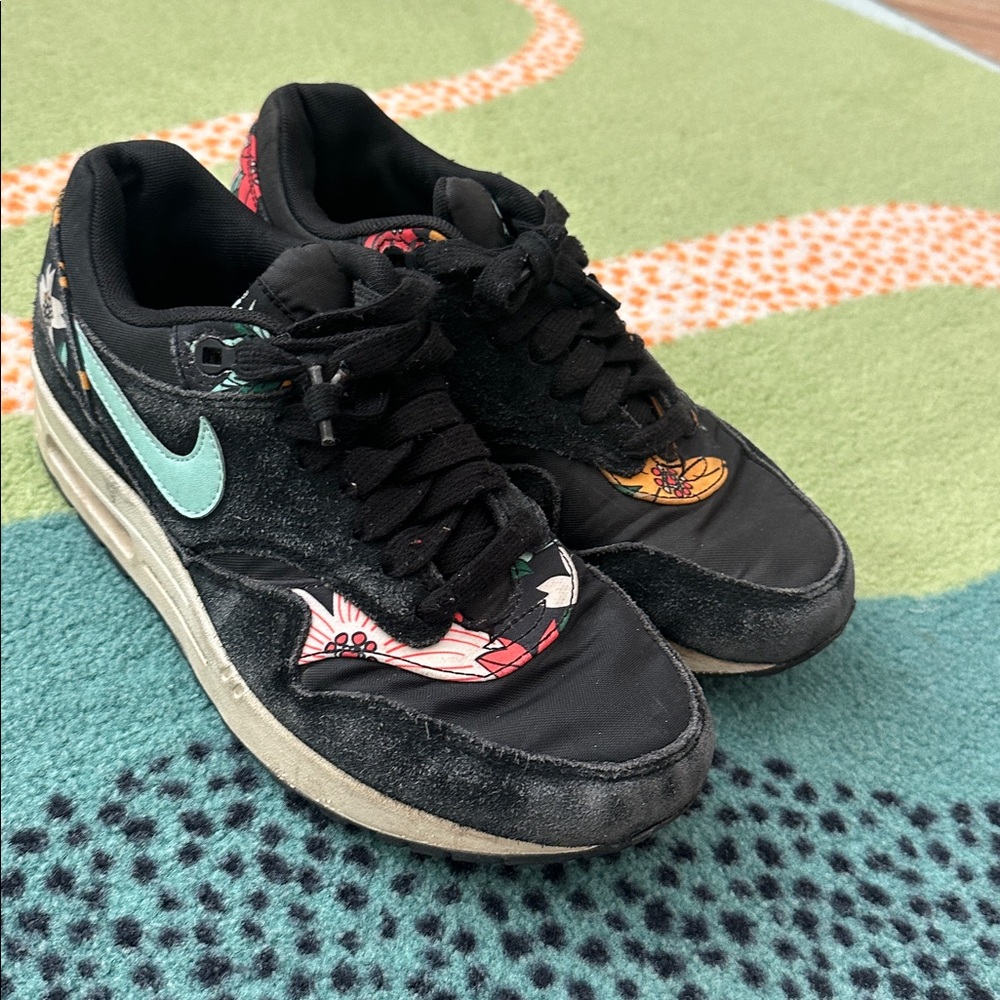 Nike Air Max 1 ‘Floral’ Black Sneakers size 7.5